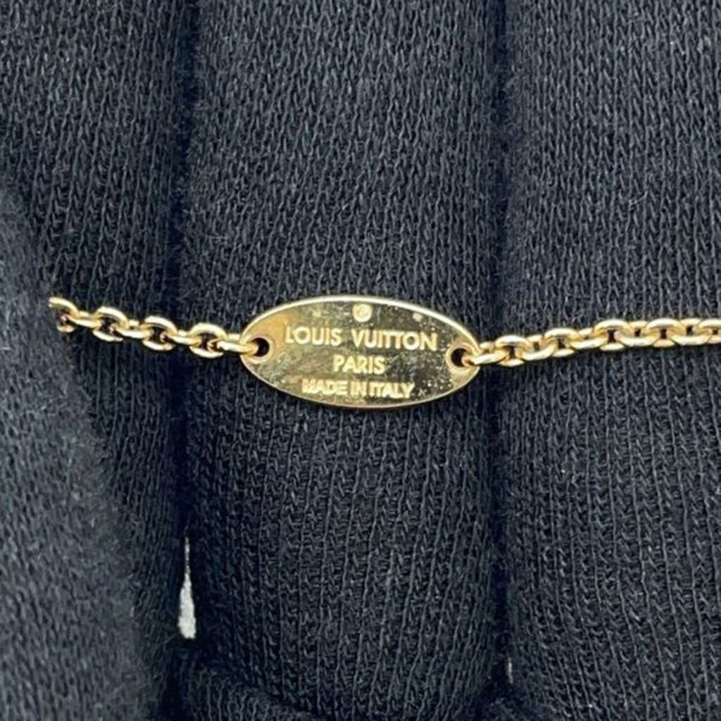 Louis Vuitton Gold Plated Essential V Pearl Necklace - Side view