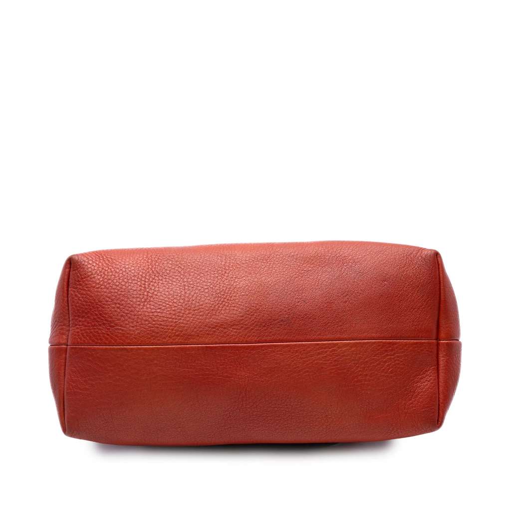 Gucci Leather Laidback Crafty Handbag - Image 6