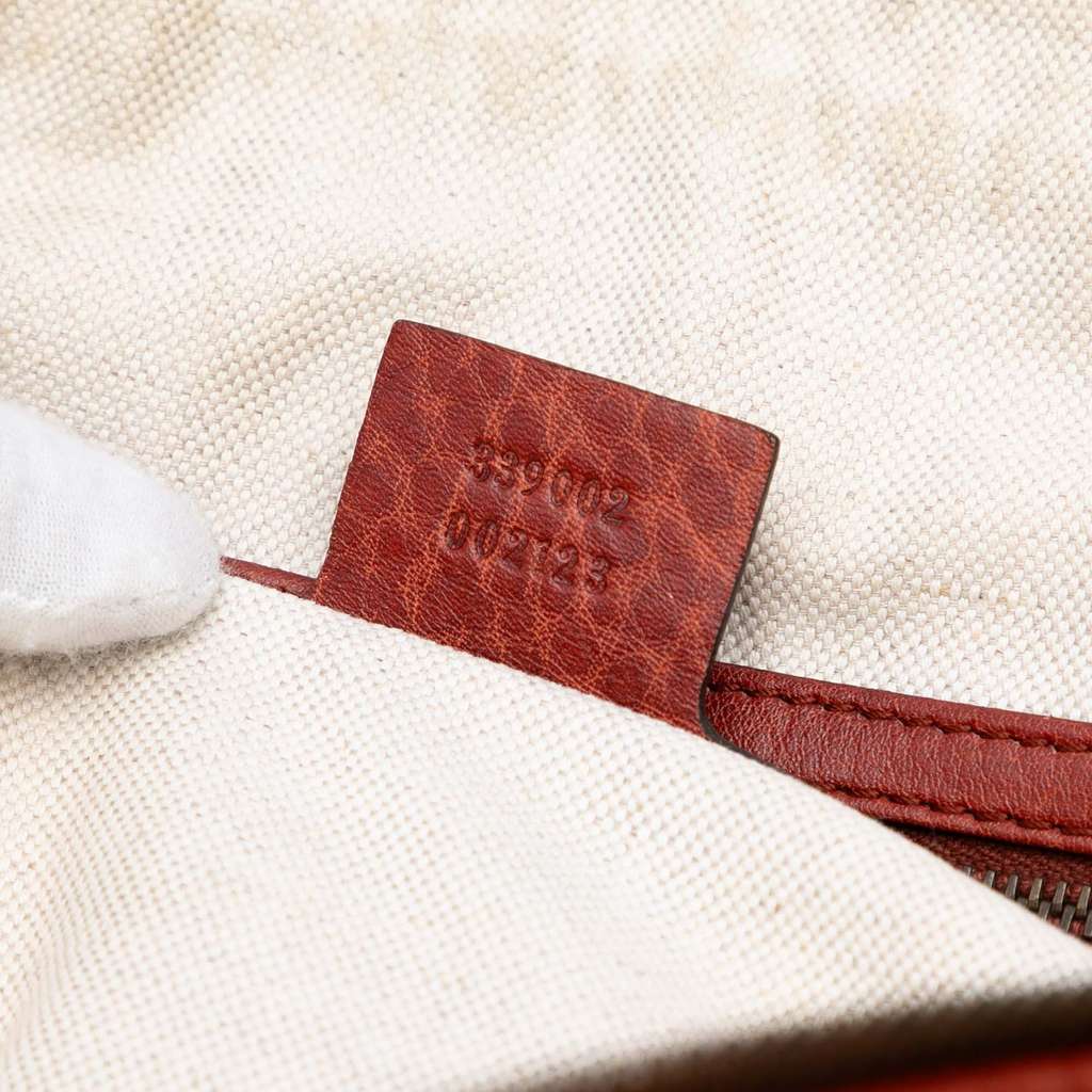 Gucci Leather Laidback Crafty Handbag - Side view