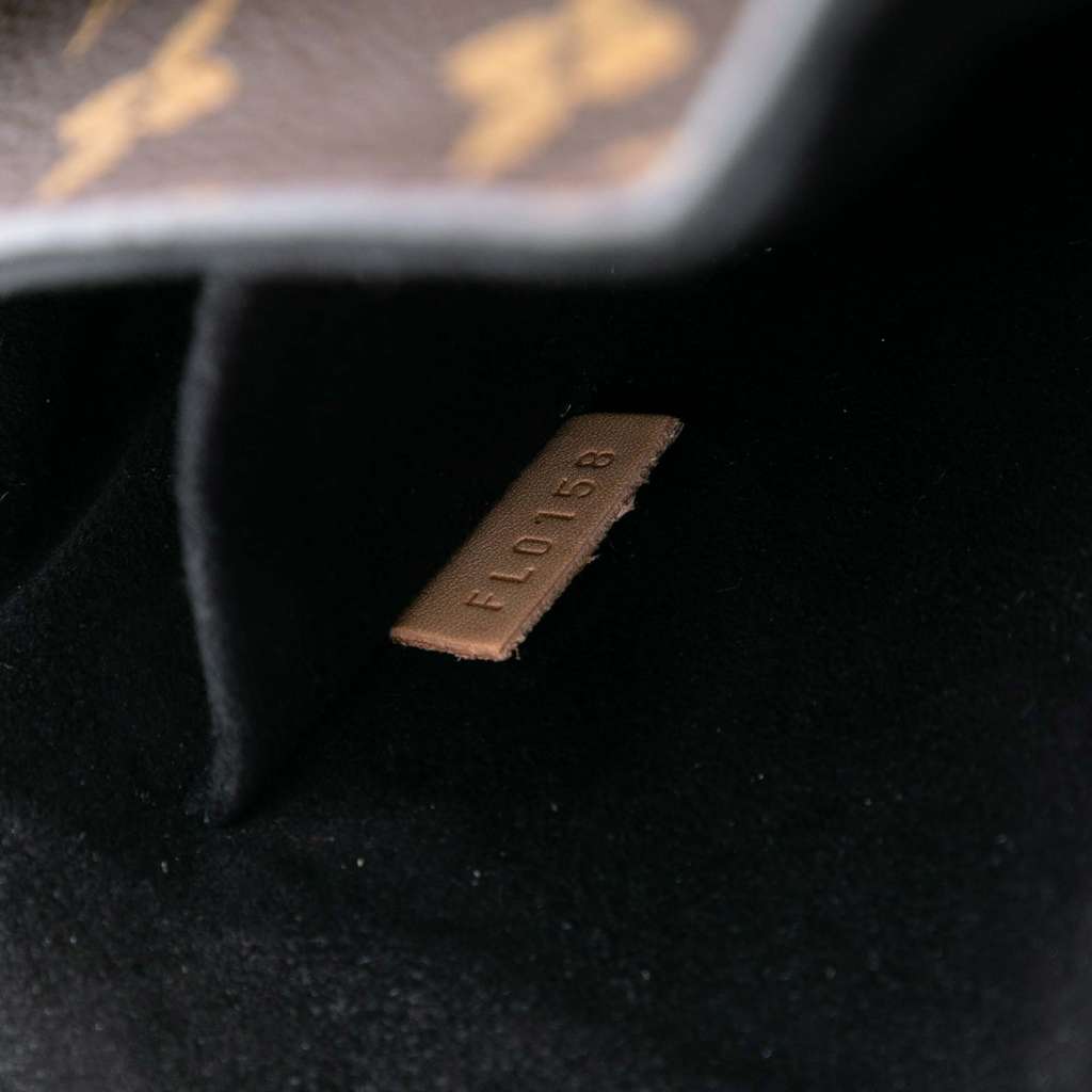 Louis Vuitton Monogram Marignan - Detail 1