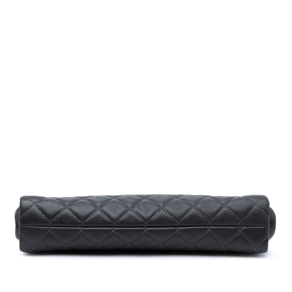 Chanel Large CC Quilted Caviar CC Clutch - Image 6