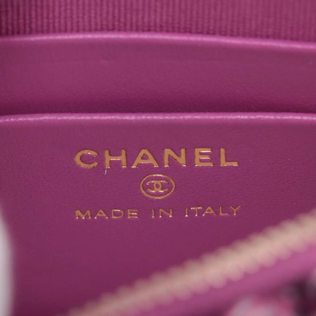 Chanel CC Tweed Houndstooth Clutch On Chain - Side view