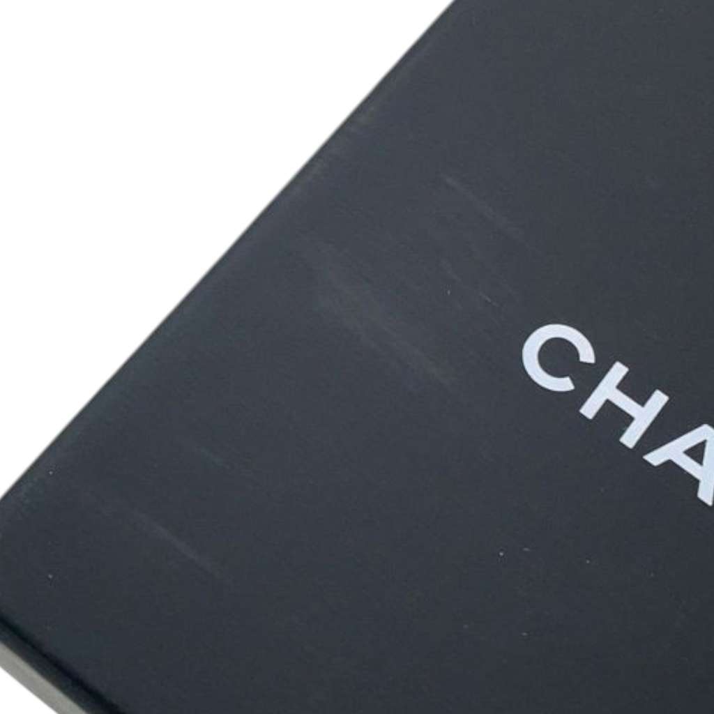 Chanel Gold Plated CC Faux Pearl Rhinestone Brooch - Detail 2