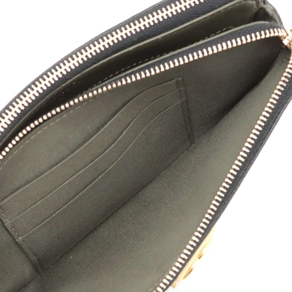 Chanel Small Quilted Caviar Boy Clutch With Chain - Image 6