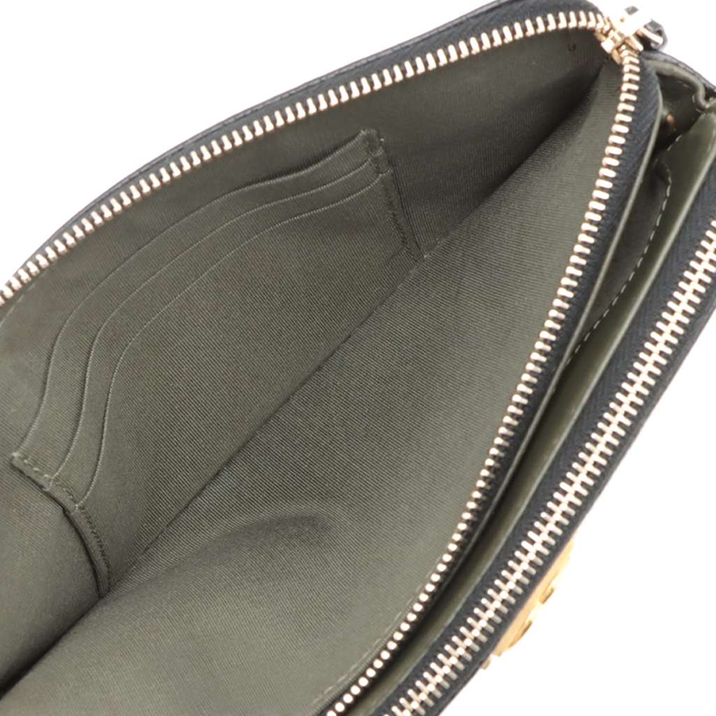 Chanel Small Quilted Caviar Boy Clutch With Chain - 4