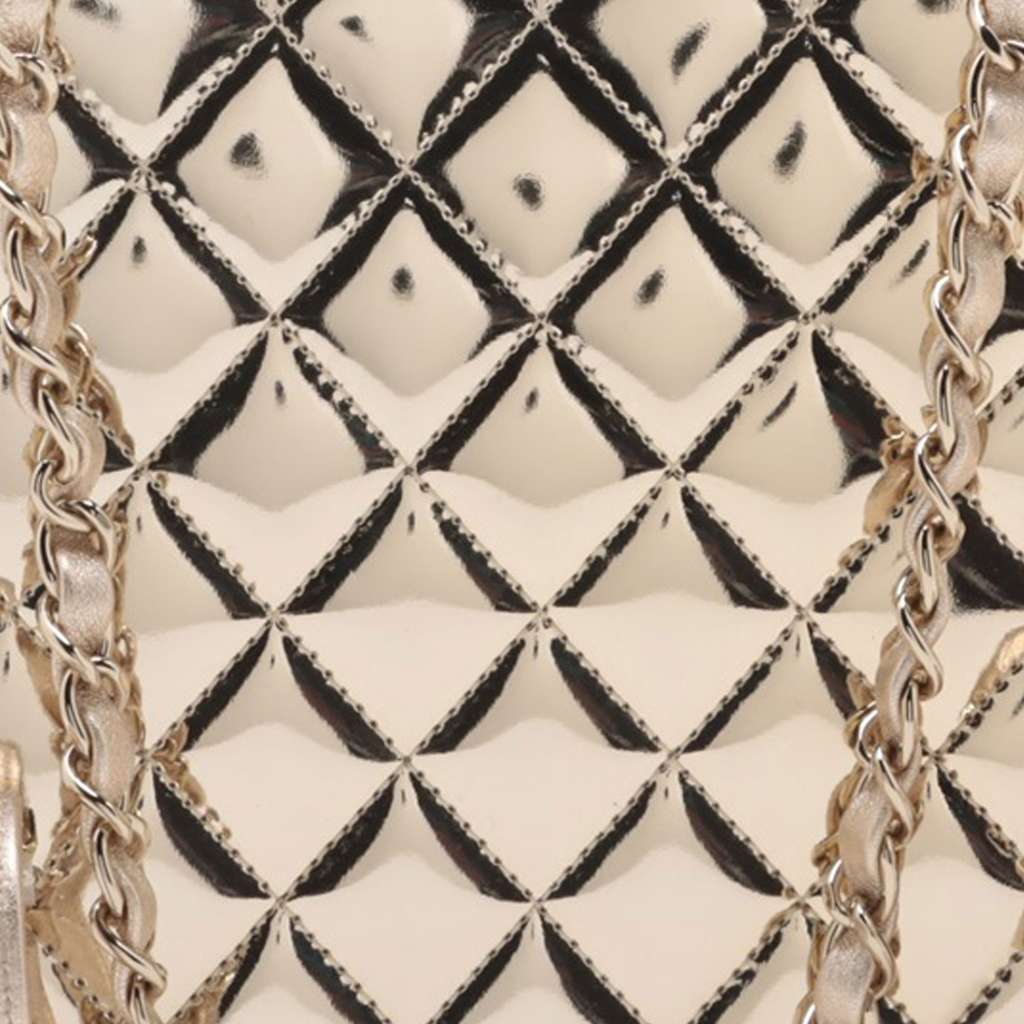 Chanel Quilted Metallic Mirror Calfskin Hollywood Boulevard Backpack - Detail 2
