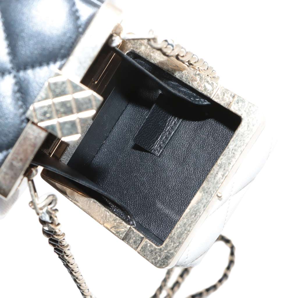 Chanel Bicolor Quilted Lambskin Cube Clutch with Chain - Image 6