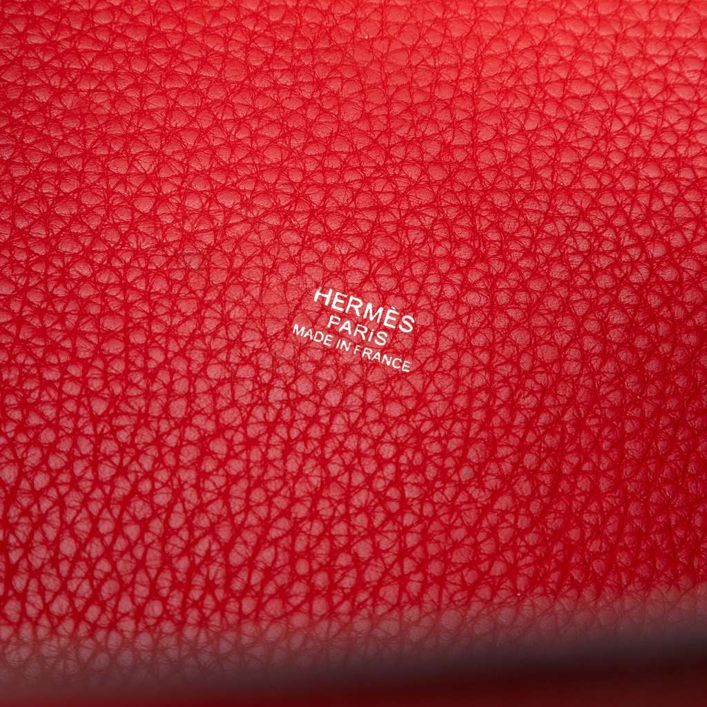 Hermès Clemence Picotin Lock 22 - Side view