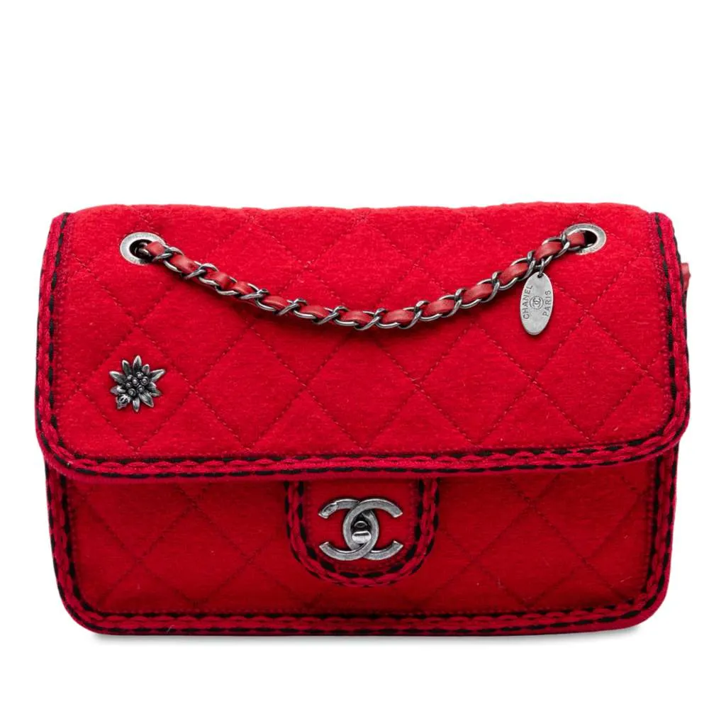 Chanel Paris-Salzburg Medium Quilted Wool Edelweiss Flap Red Wool Good - Front View
