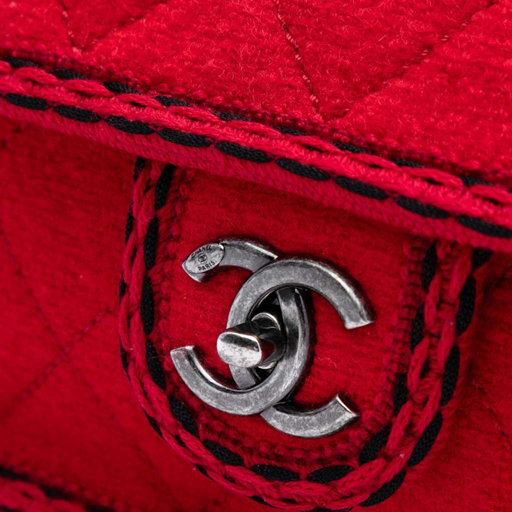 Chanel Paris-Salzburg Medium Quilted Wool Edelweiss Flap - Detail 1