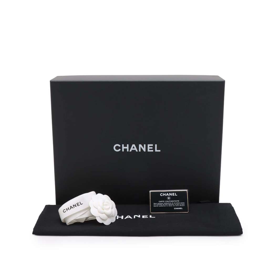 Chanel Jumbo Stripe Jersey Felt and Rope Flap - Image 12