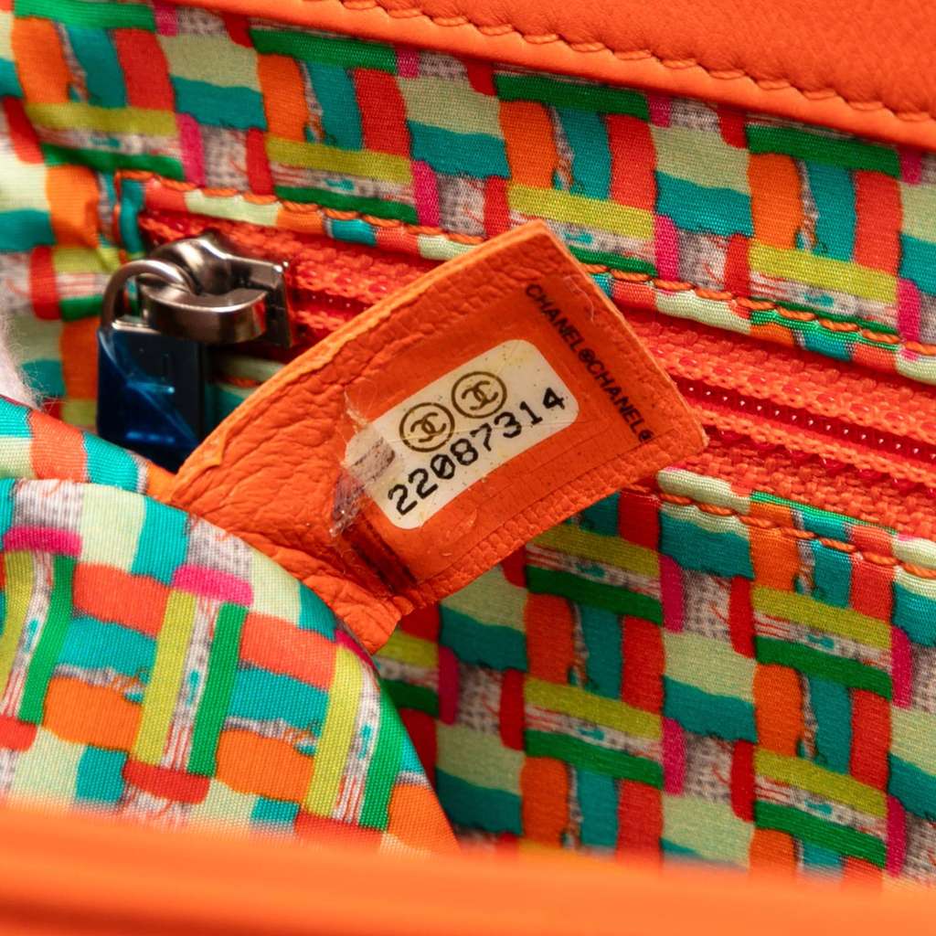 Chanel Medium Quilted Lambskin Rubber Coco Rain Flap - Detail 1