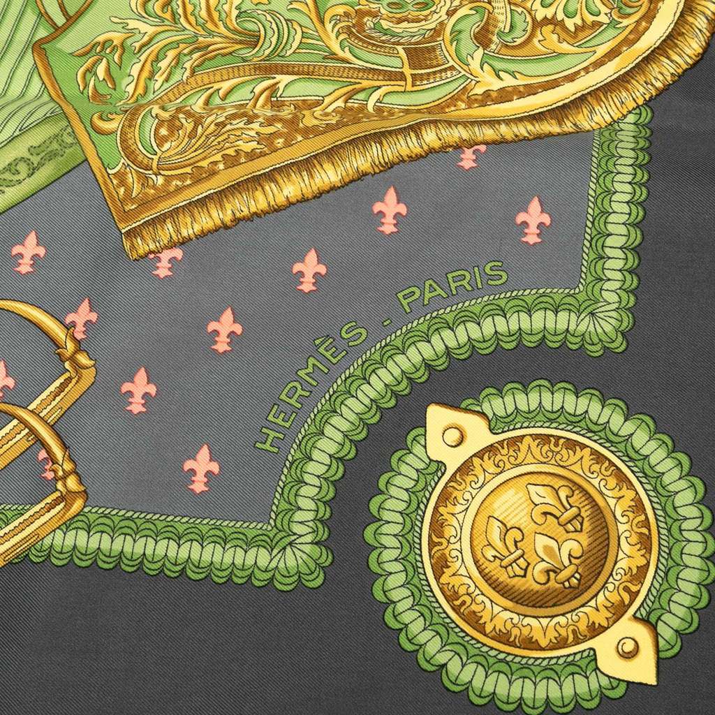 Hermès Selles A Housse Silk Scarf 90 - Side view