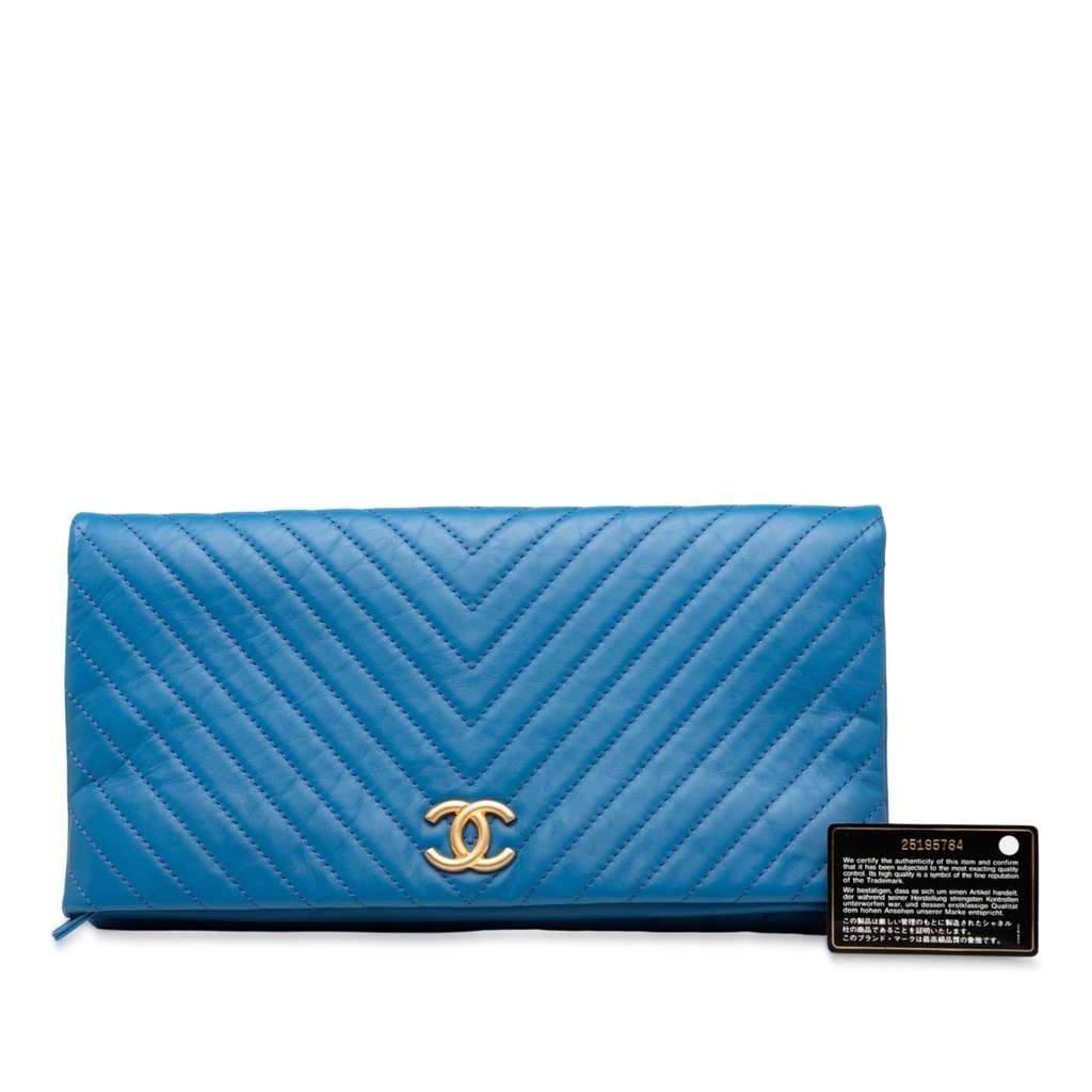 Chanel CC Chevron Lambskin Fold Over Clutch - Image 10