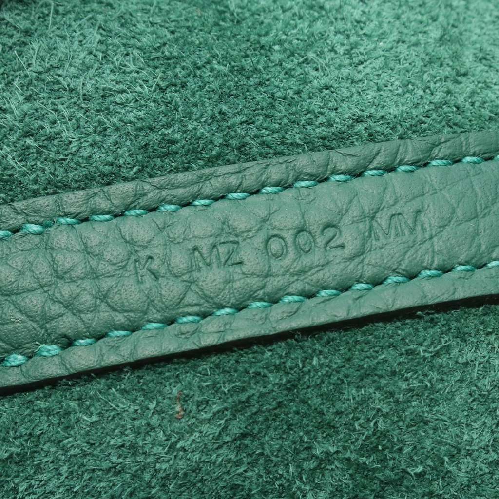 Hermès Clemence Picotin Lock 18 - Side view