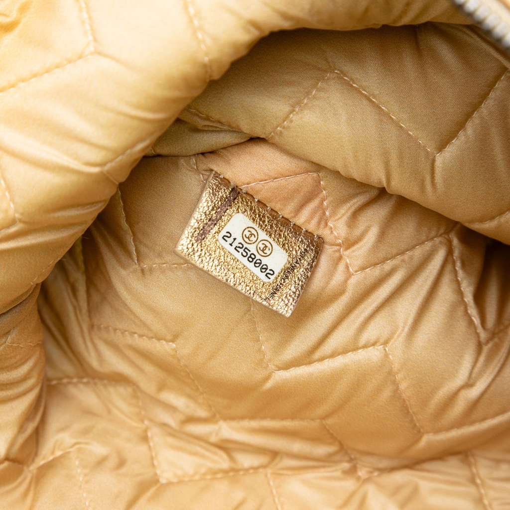 Chanel Medium Chevron Metallic Calfskin O Case Clutch - 5