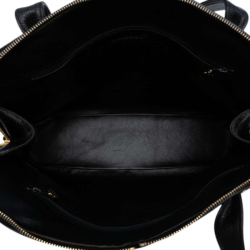 Chanel CC Caviar Shoulder Bag - 4