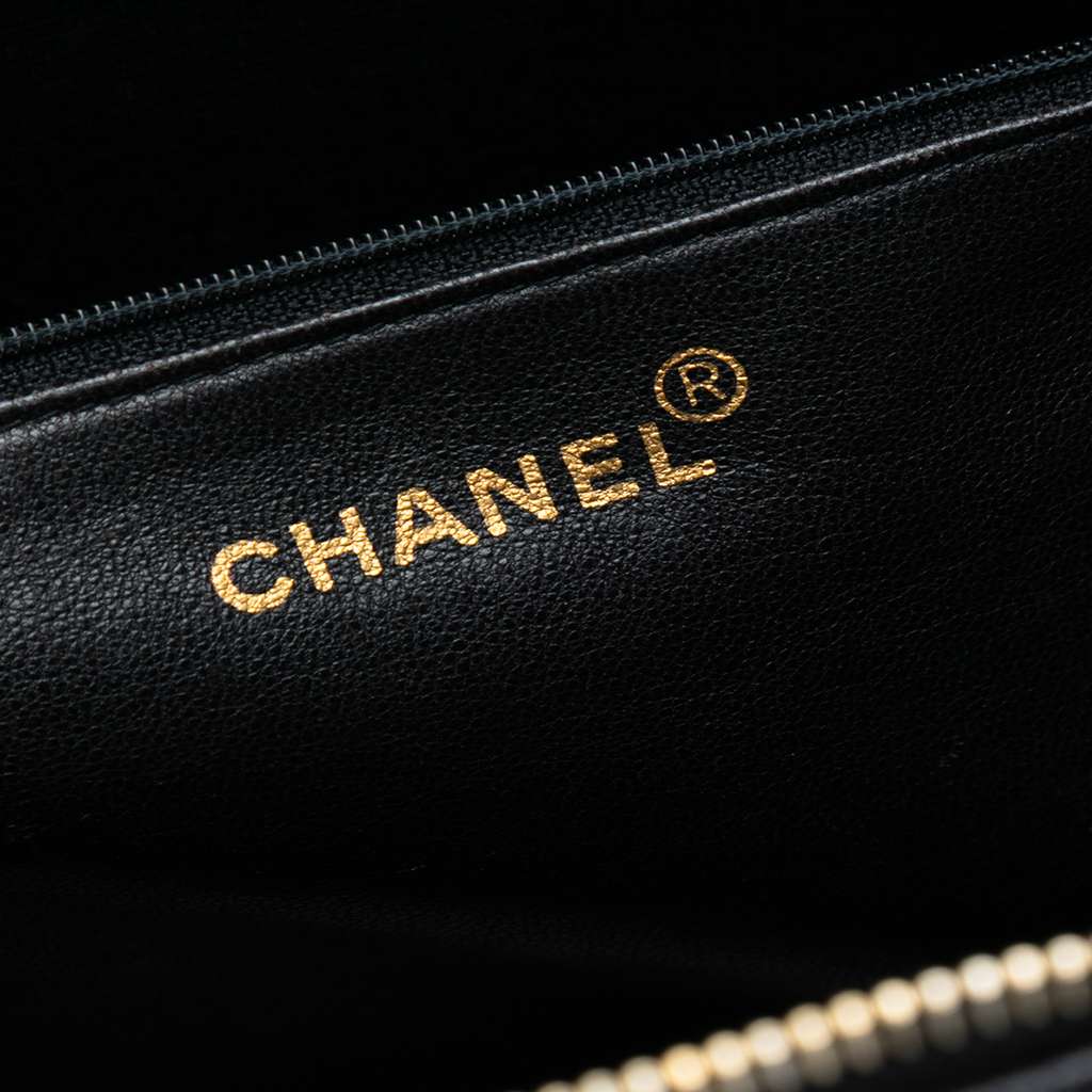 Chanel CC Caviar Shoulder Bag - 5