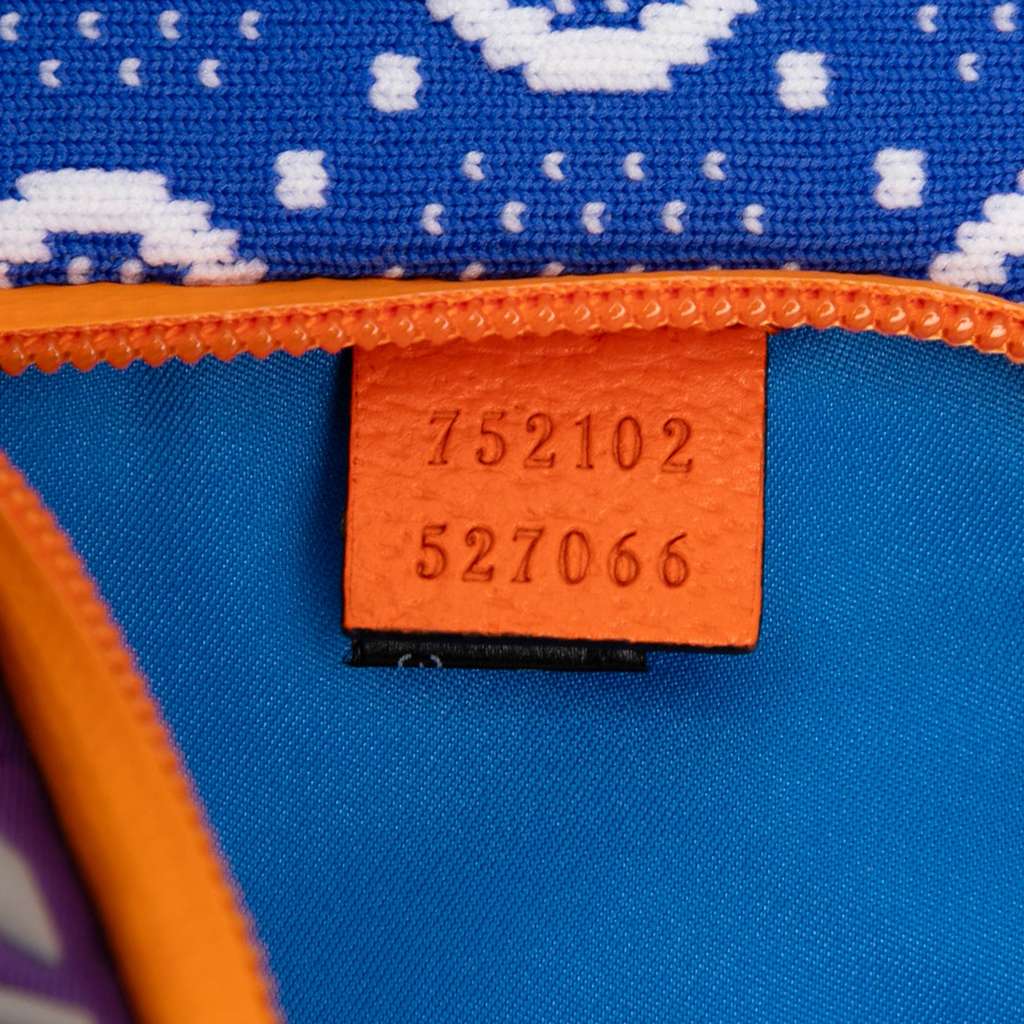 Gucci GG Nylon and Rubber Belt Bag - Detail 1