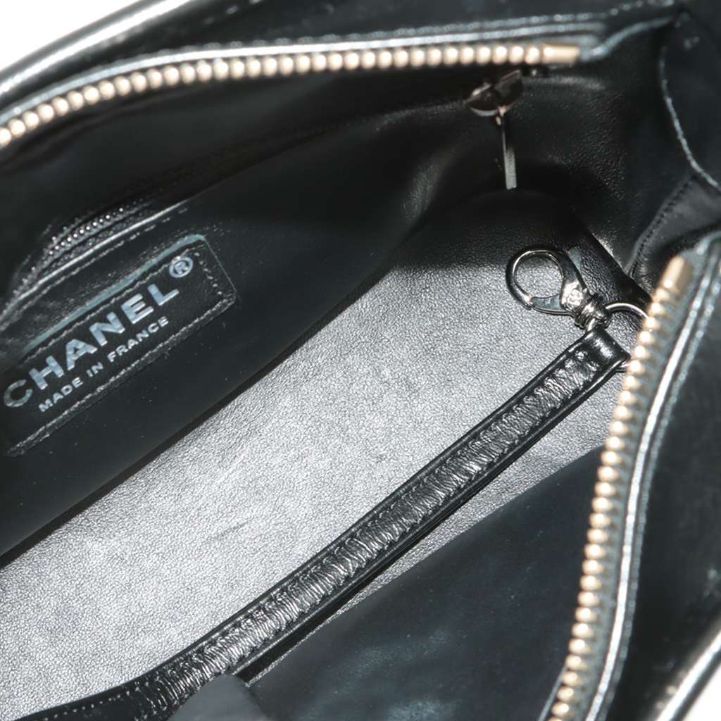 Chanel Small Knit and Calfskin Gabrielle Hobo - Image 6