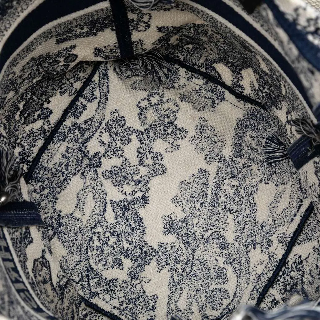 Dior Canvas Embroidered Toile De Jouy D Bubble Bucket Bag Blue Canvas Very good - Model View