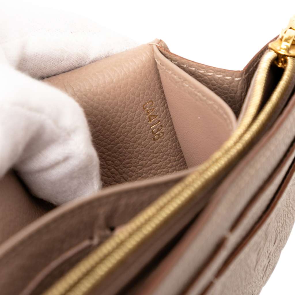 Louis Vuitton Monogram Empreinte Sarah Wallet - Detail 1