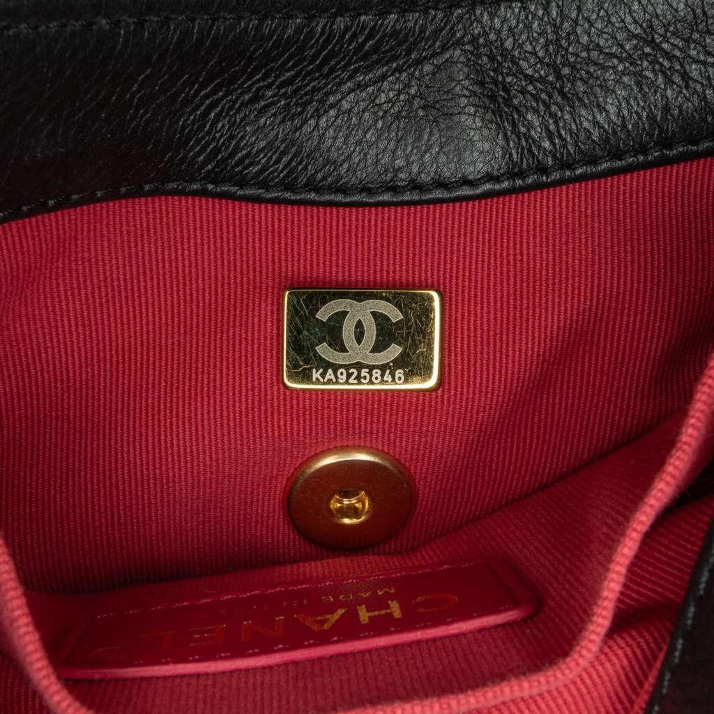 Chanel Small Quilted Calfskin Framing Chain Flap - Detail 1