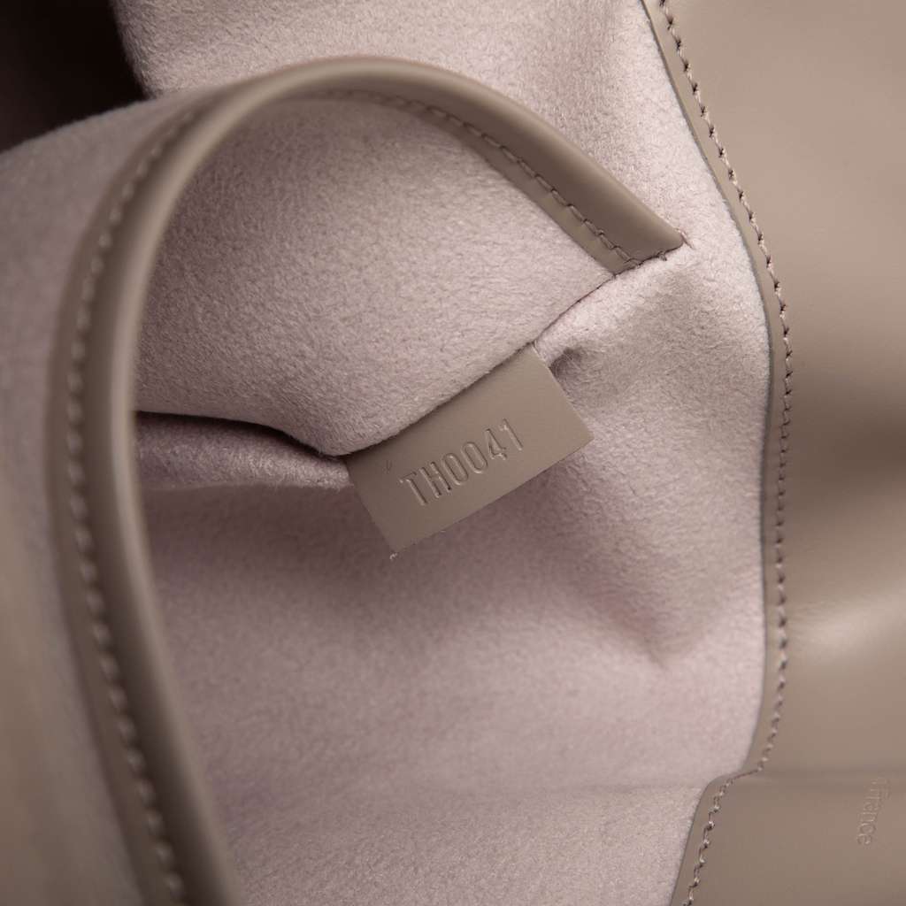 Louis Vuitton Epi Reverie - Detail 1