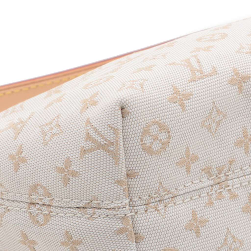 Louis Vuitton Monogram Canvas Hills Mini Pochette - 5