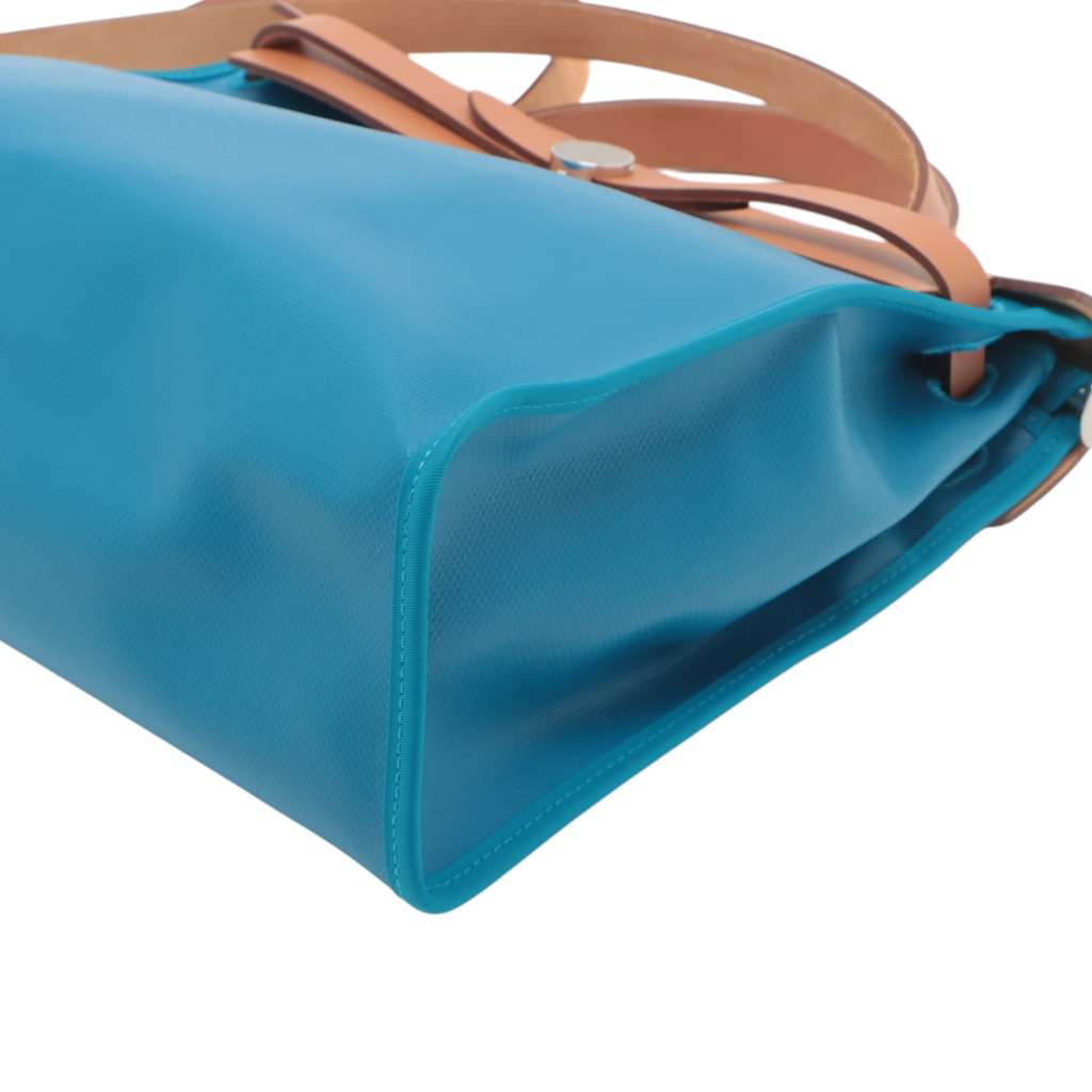 Hermès Toile H Berline Vache Hunter Herbag Zip 31 - Detail 1