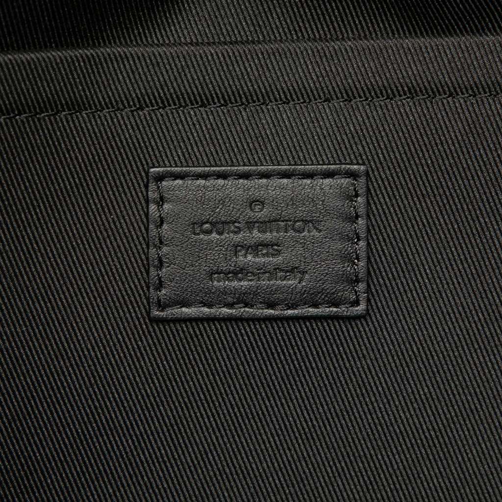 Louis Vuitton Monogram Palm Springs MM - Side view