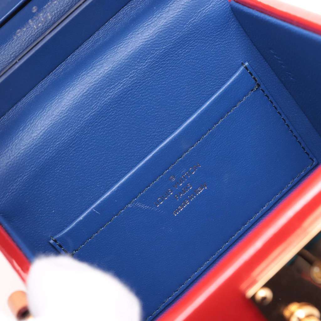 Louis Vuitton Monogram Vernis Bleecker Box Vanity Bag - Side view