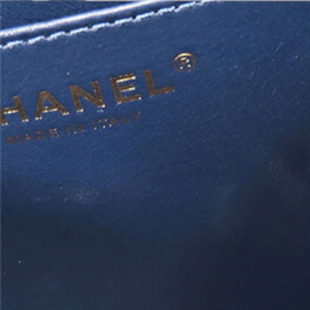 Chanel Quilted Lambskin Trendy CC Vanity Case - Image 21