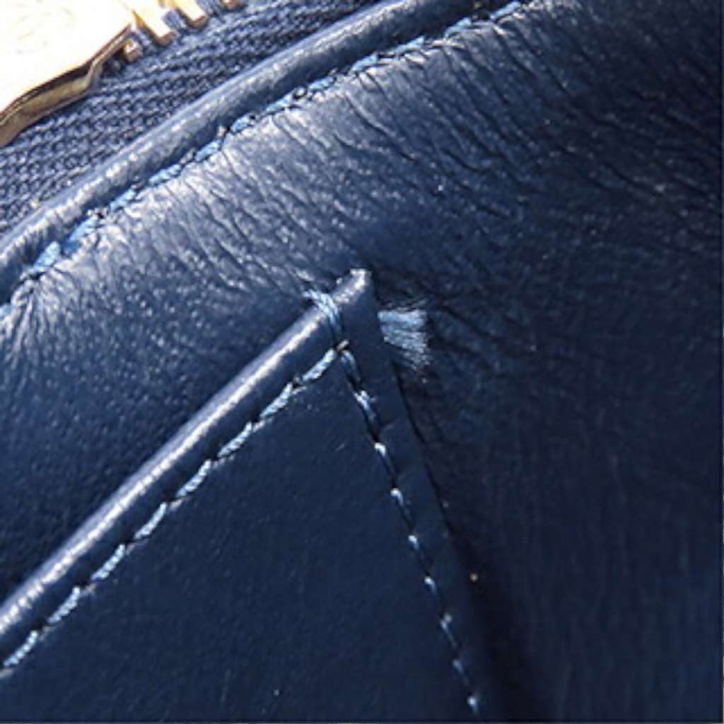 Chanel Quilted Lambskin Trendy CC Vanity Case - Image 12