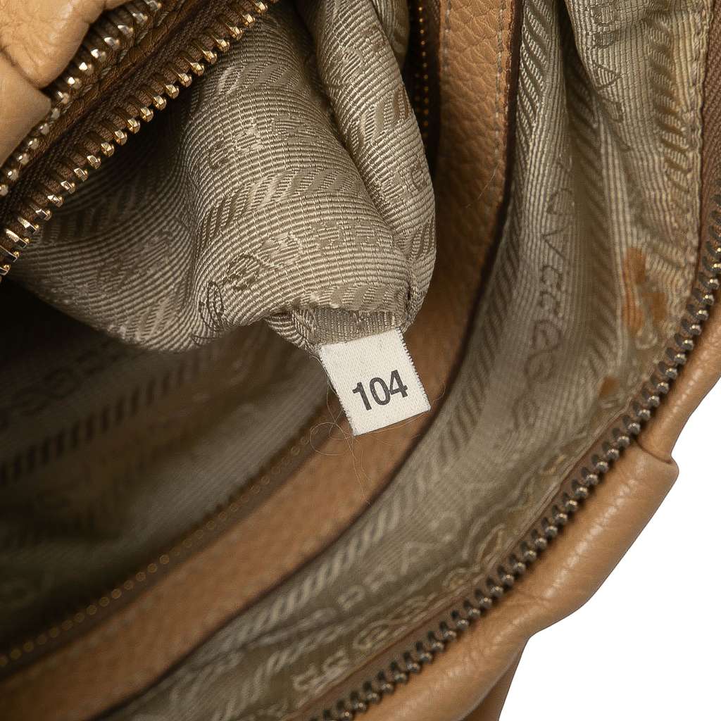 Prada Vitello Daino Hobo - Detail 1