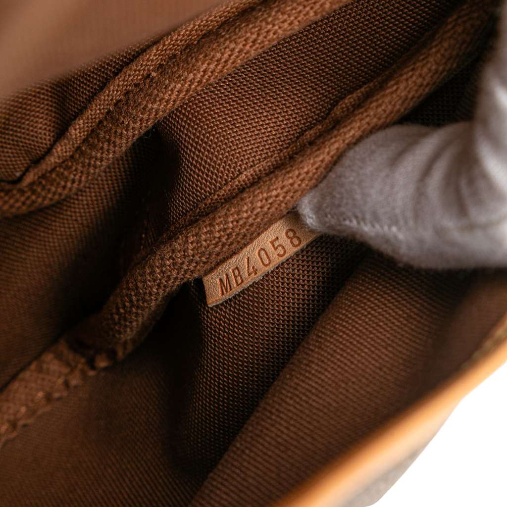 Louis Vuitton Monogram Saumur 30 - Side view