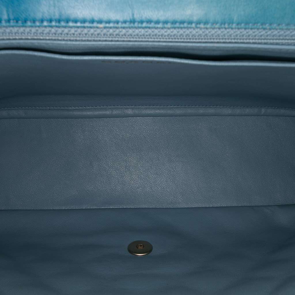 Chanel Maxi Classic Lambskin Degrade Single Flap - 4