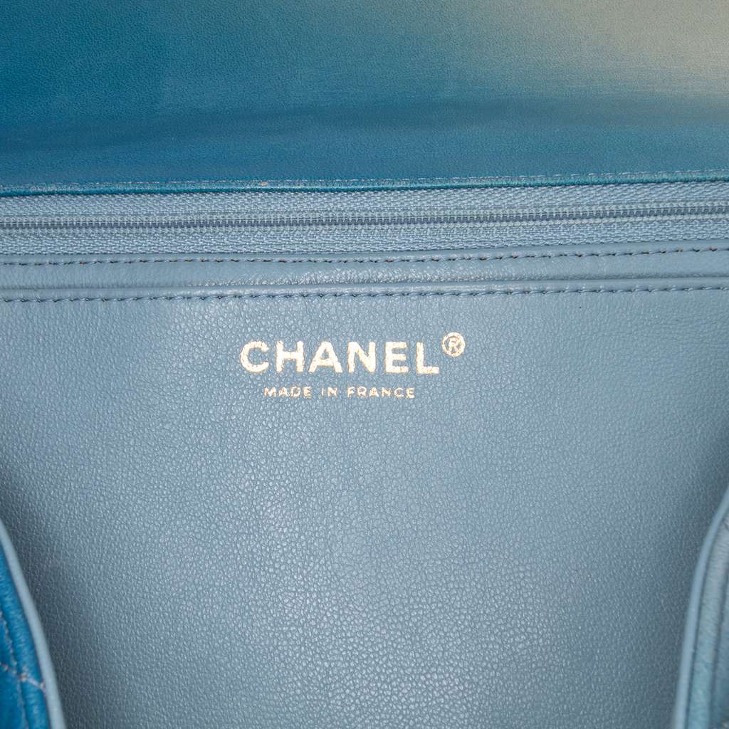 Chanel Maxi Classic Lambskin Degrade Single Flap - Side view