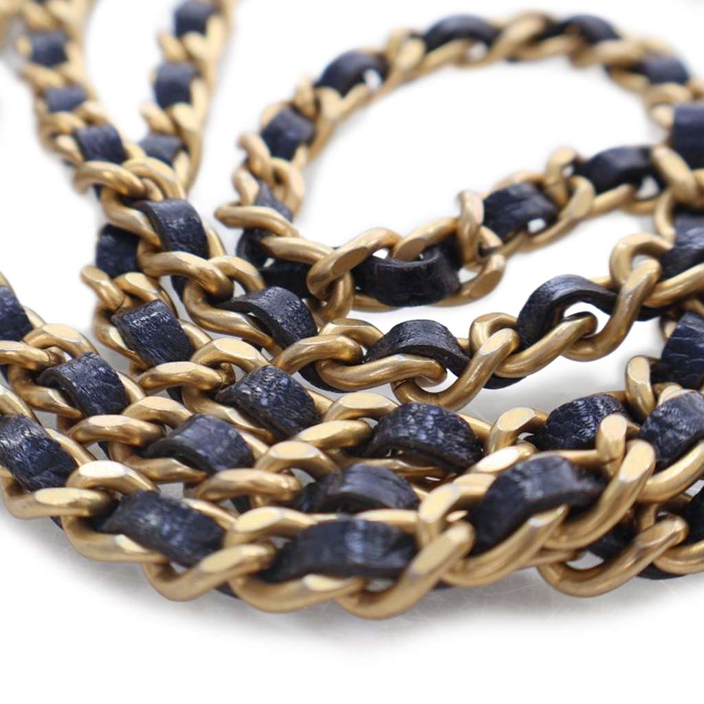 Chanel Mini Goatskin Chic Pearls Clutch On Chain - Image 15