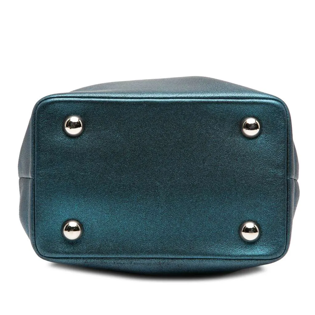 Chanel CC Metallic Calfskin Vanity Bag Blue Leather Very good - Inside View