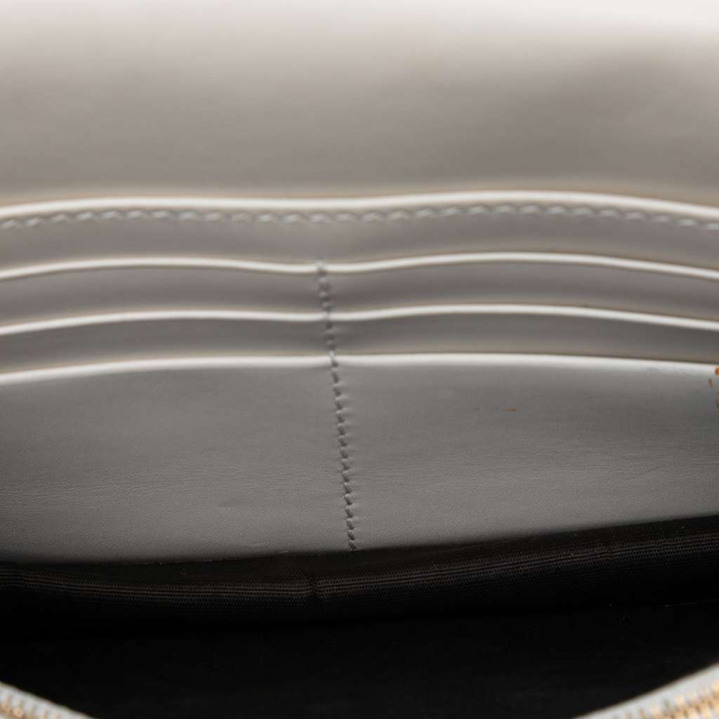 Gucci Mini Guccissima Bow Signature Wallet On Chain - 4