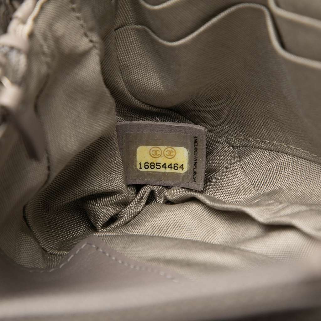 Chanel CC Caviar Half Moon Wallet on Chain - Detail 1