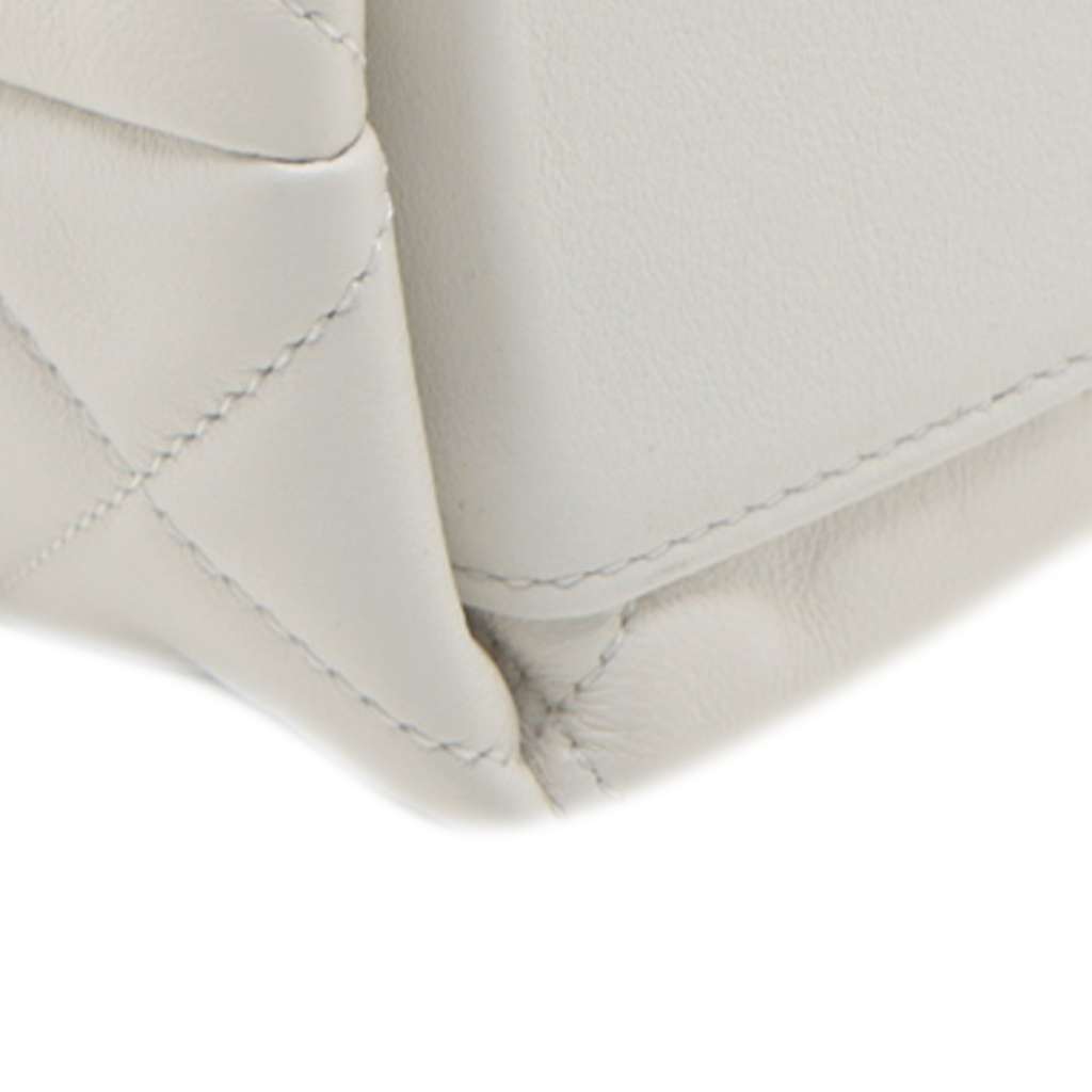 Chanel Quilted Calfskin Close To Me Hobo - Image 11
