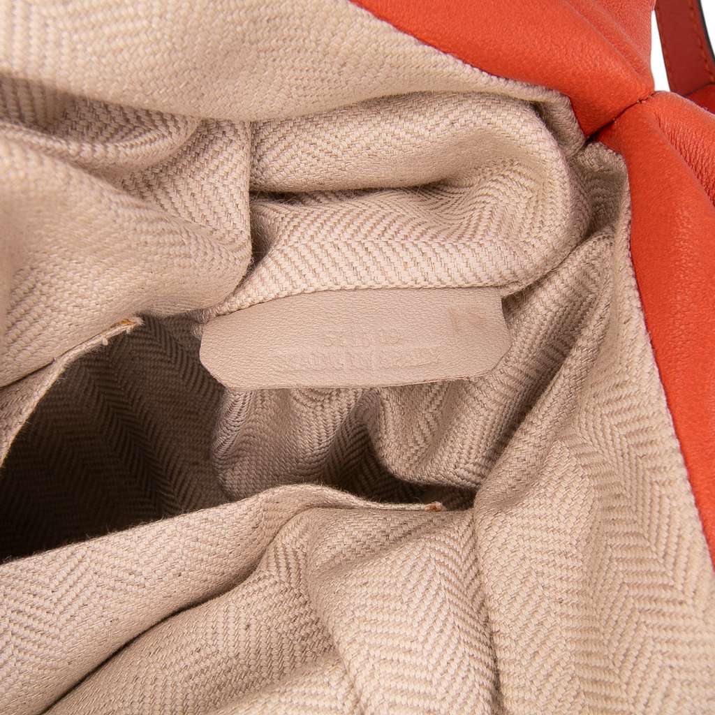 Loewe Small Gathered Lambskin Bounce Bag - Detail 1