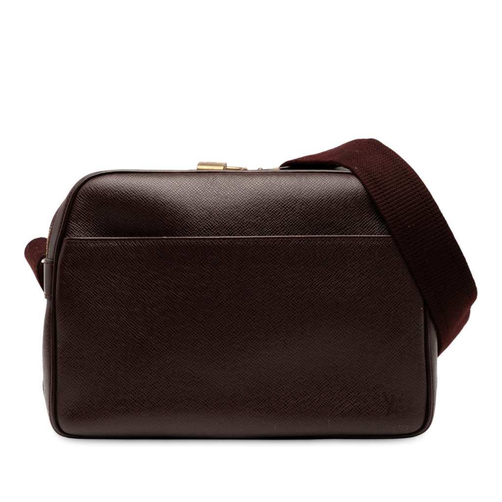 Louis Vuitton Taiga Reporter PM