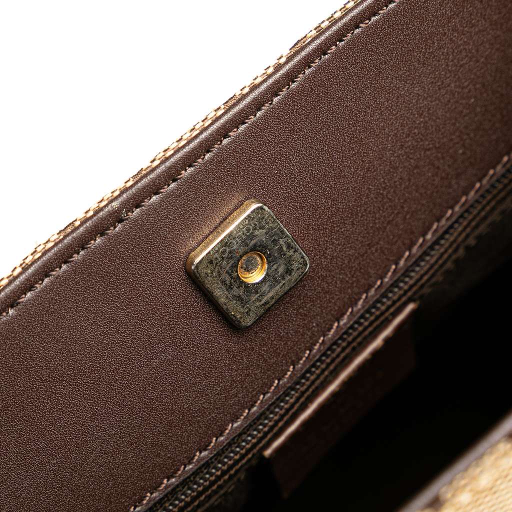 Gucci GG Canvas Shoulder Bag - Image 10