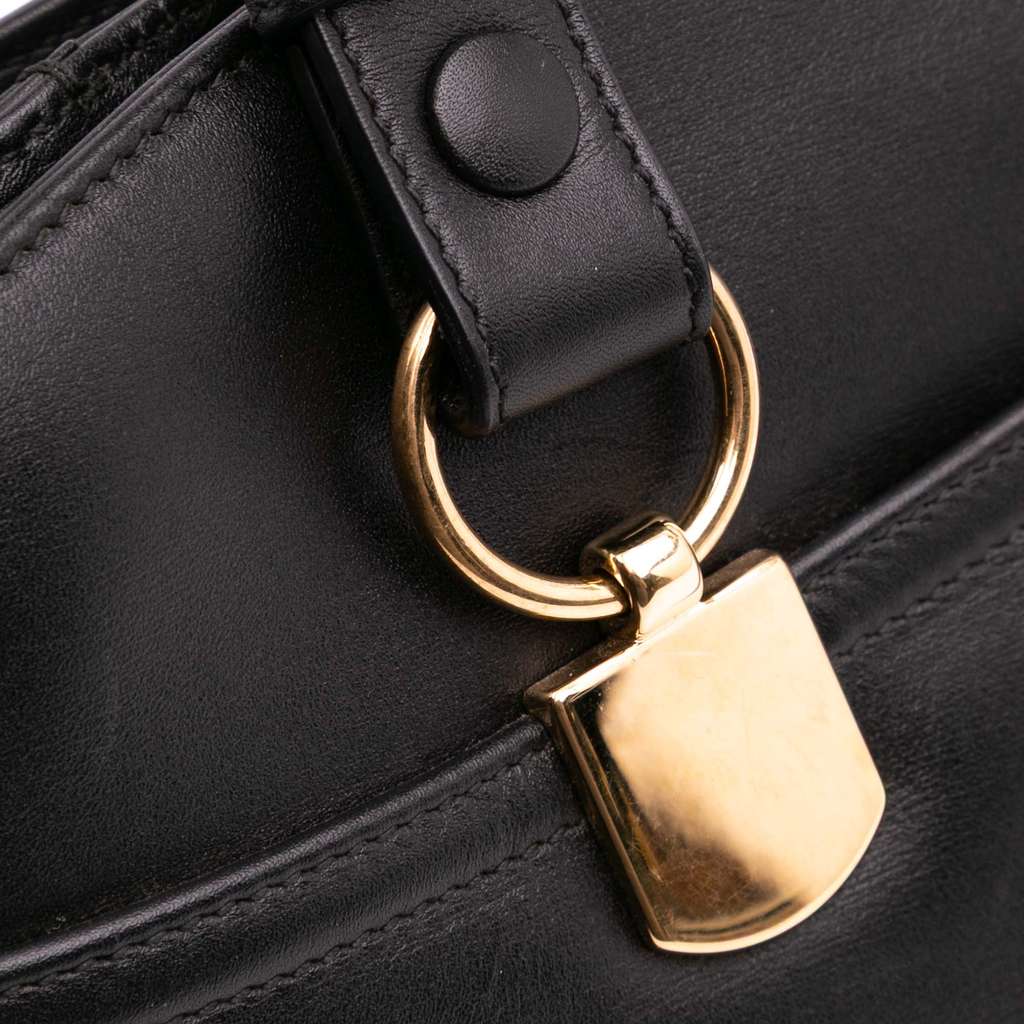Gucci Leather Arli Shoulder Bag - Detail 2