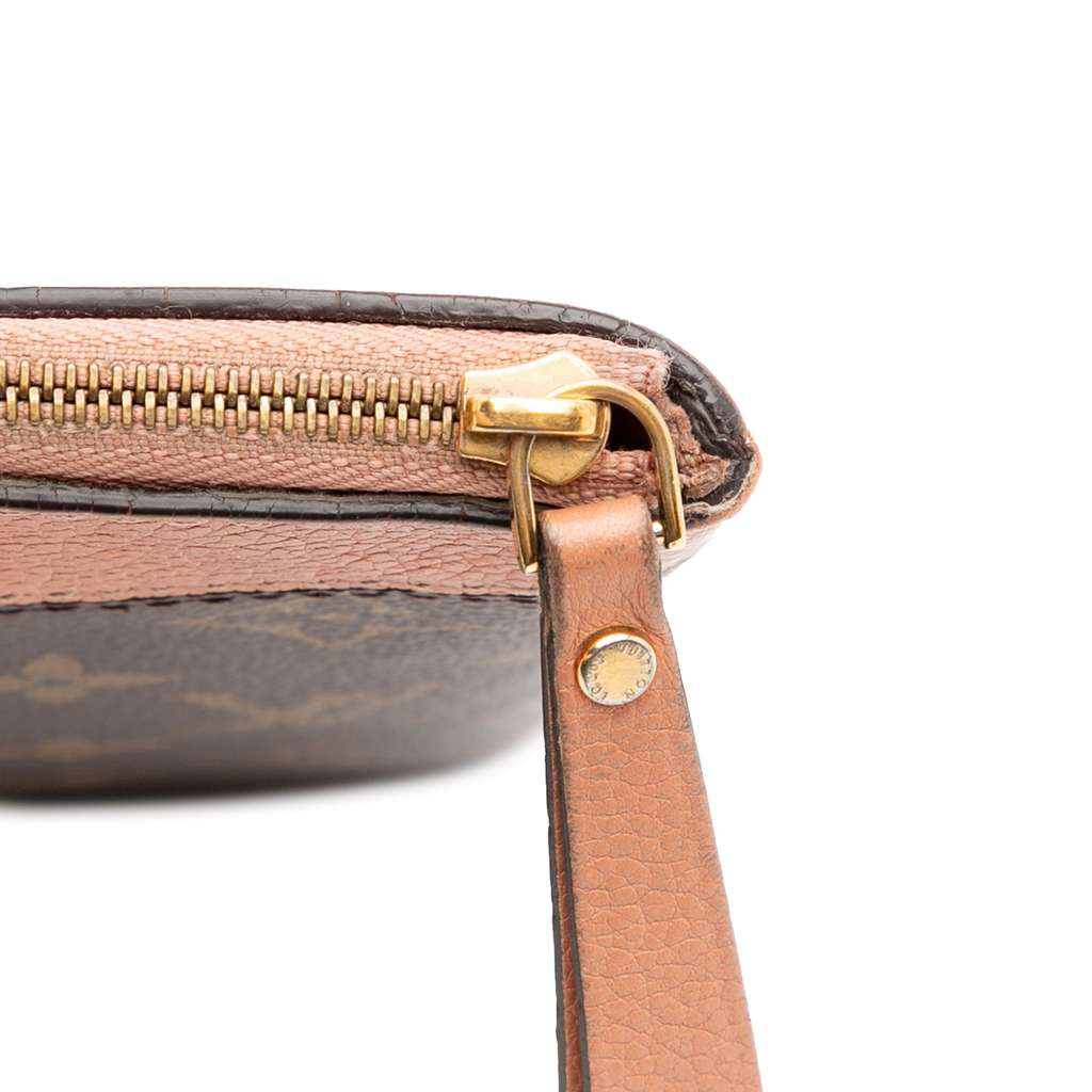 Louis Vuitton Monogram Daily Pouch - Detail 2
