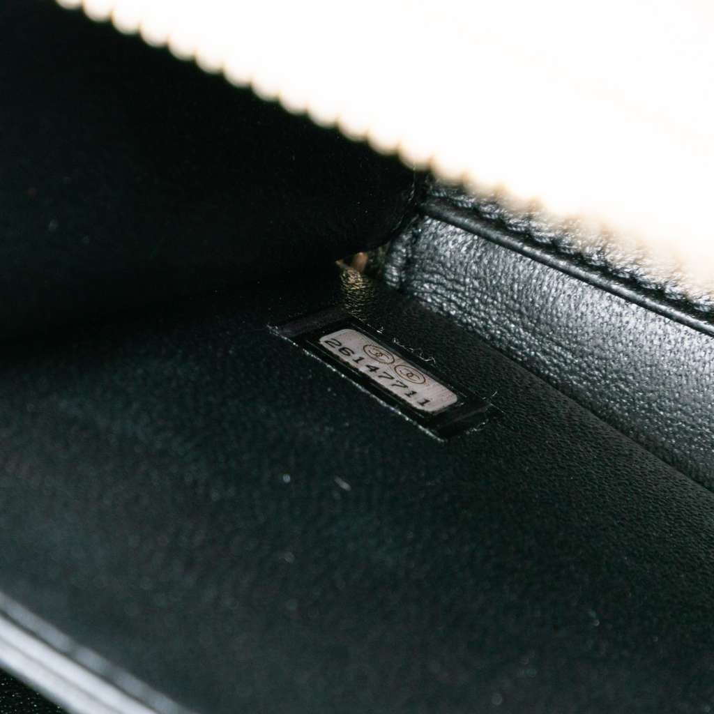 Chanel Small Caviar CC Filigree Vanity Case - Side view