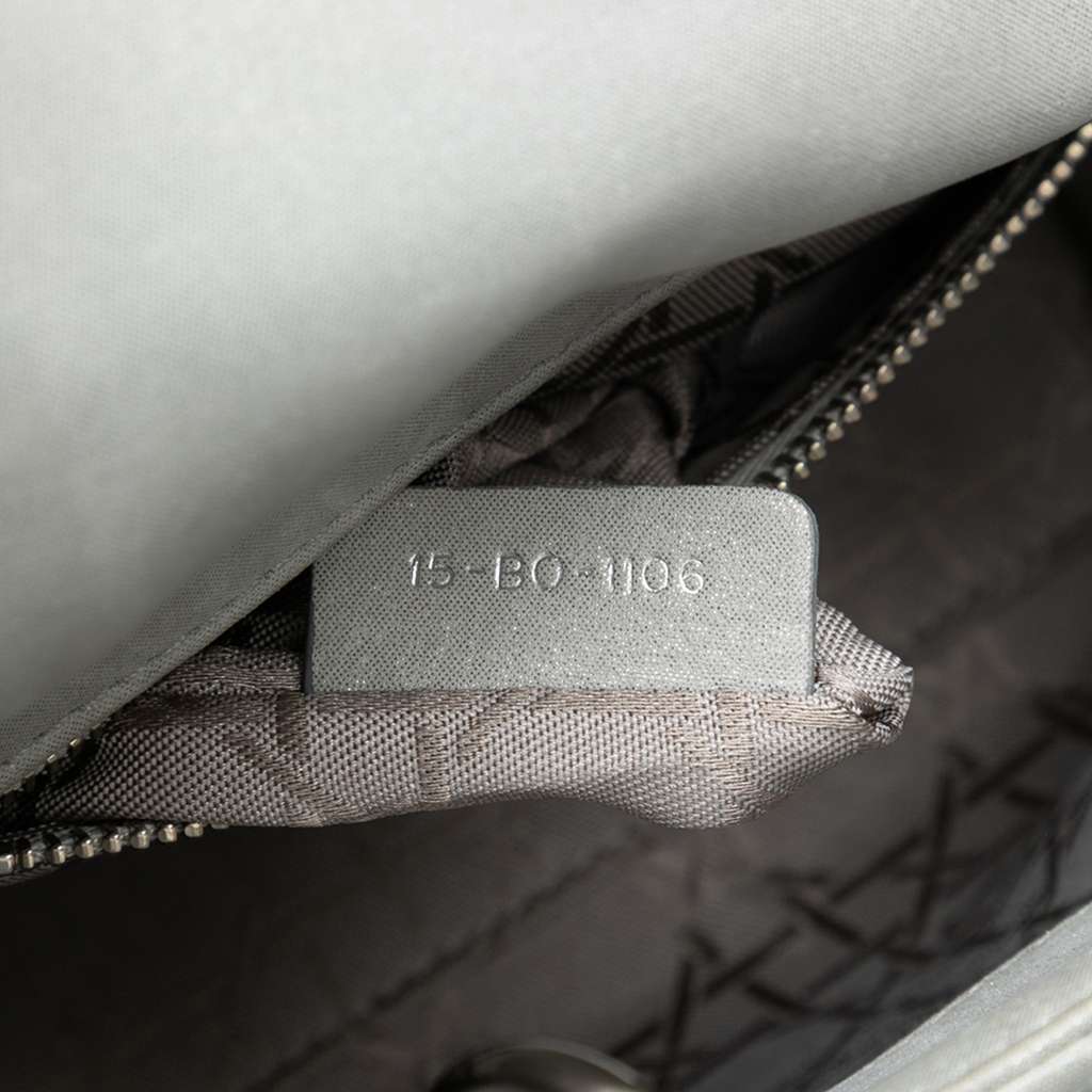 Dior Mini Iridescent Lambskin Cannage Lady Dior - Detail 1